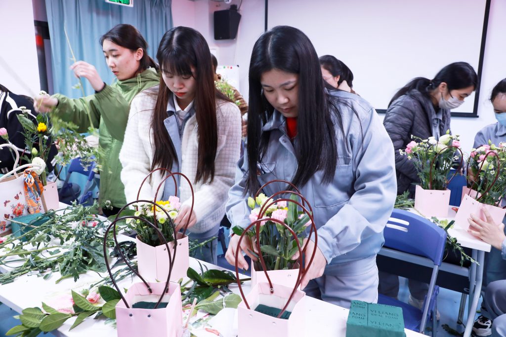 芳容杏暖,花样年华 | 光弘科技三八女神节活动精彩回顾 10 1024x683 - 芳容杏暖,花样年华 | 光弘科技三八女神节活动精彩回顾